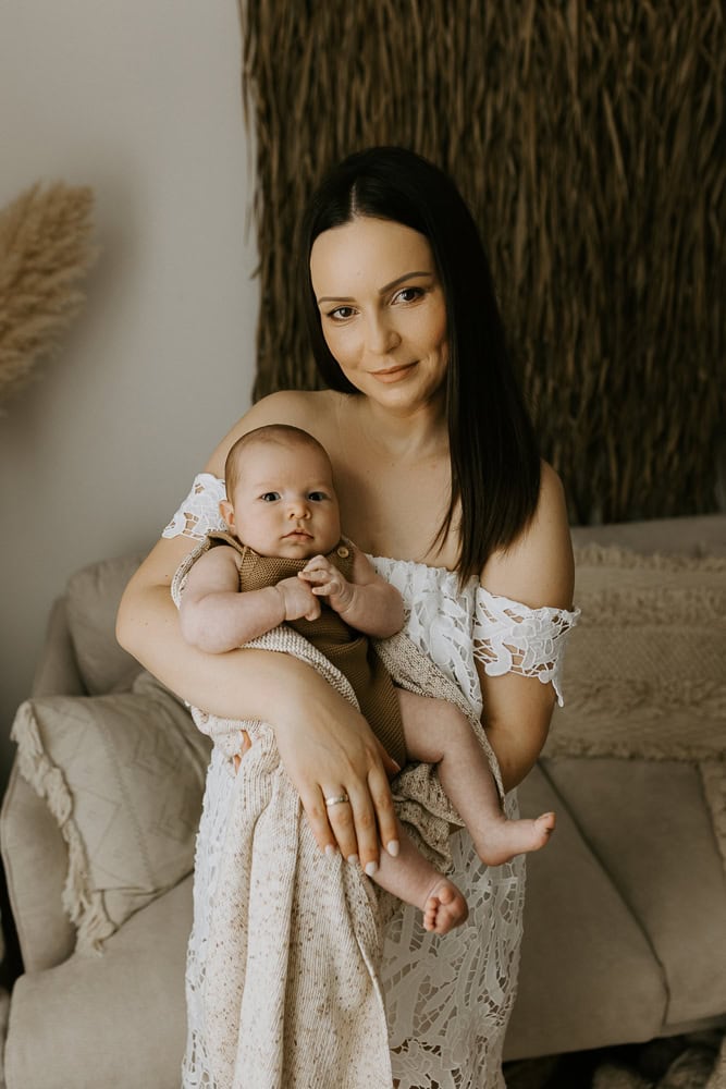 newborn baby maternity pregnancy family photographer photography photos gold coast brisbane Winni & Mini Photography tanha upper coomera pindara