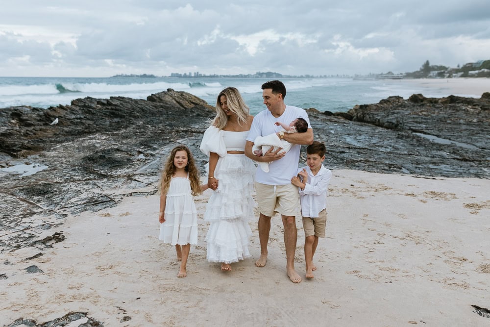 newborn baby maternity pregnancy family photographer photography photos gold coast brisbane Winni & Mini Photography tanha upper coomera pindara