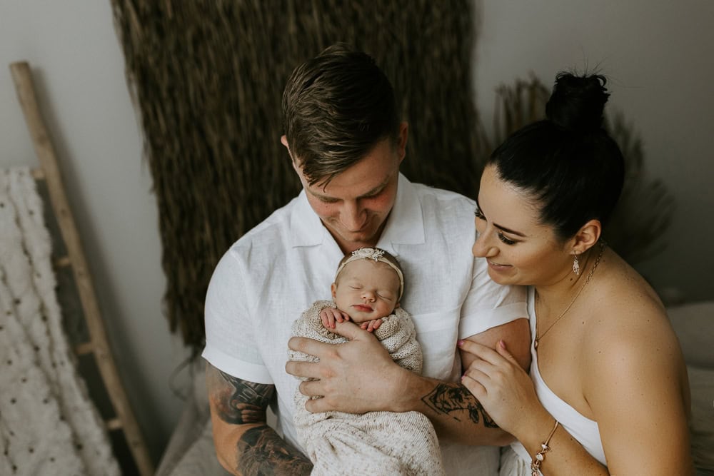 newborn baby maternity pregnancy family photographer photography photos gold coast brisbane Winni & Mini Photography tanha upper coomera pindara