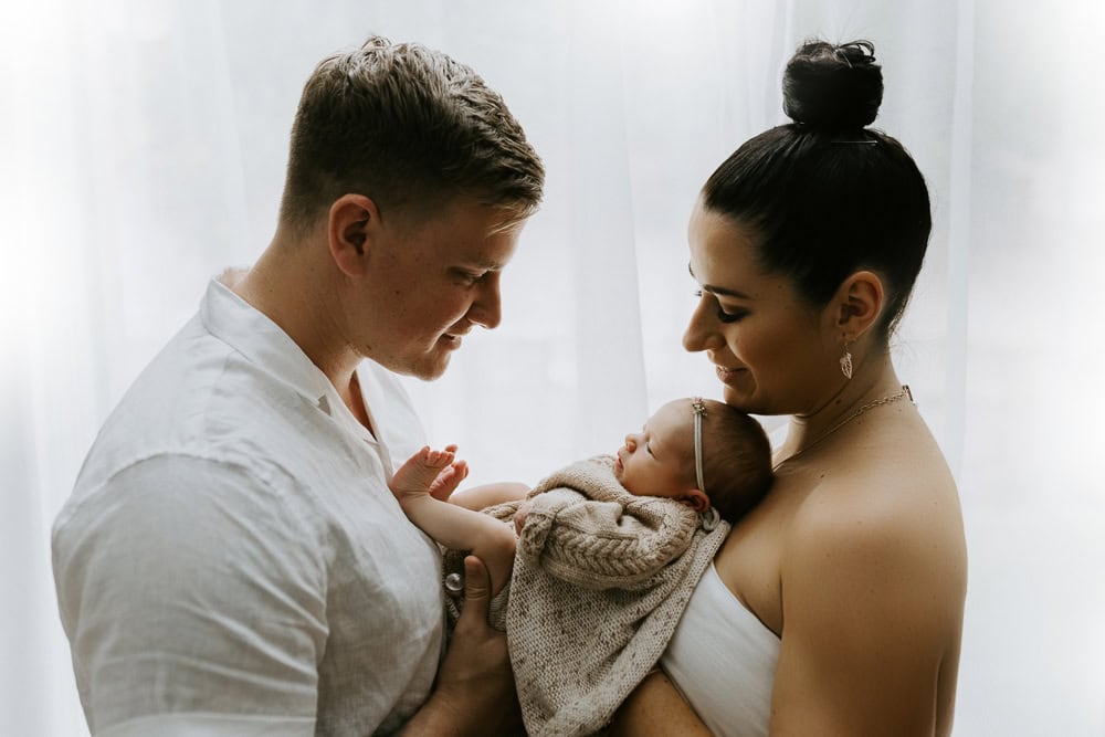 newborn baby maternity pregnancy family photographer photography photos gold coast brisbane Winni & Mini Photography tanha upper coomera pindara