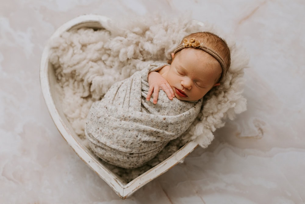 newborn baby maternity pregnancy family photographer photography photos gold coast brisbane Winni & Mini Photography tanha upper coomera pindara