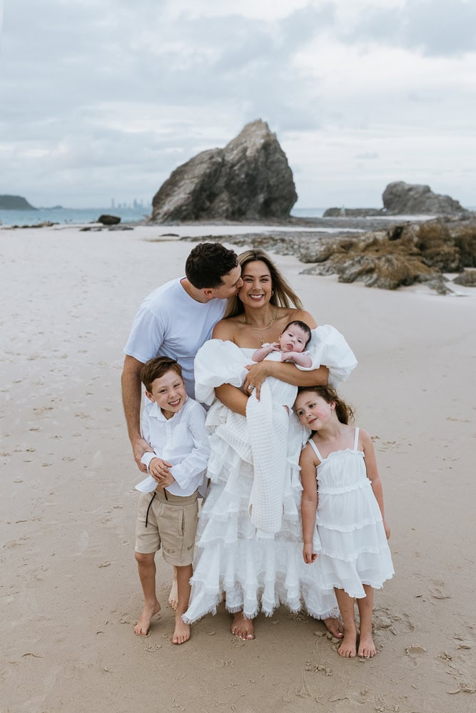 newborn baby maternity pregnancy family photographer photography photos gold coast brisbane Winni & Mini Photography tanha upper coomera pindara