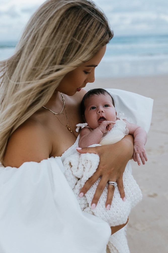 newborn baby maternity pregnancy family photographer photography photos gold coast brisbane Winni & Mini Photography tanha upper coomera pindara
