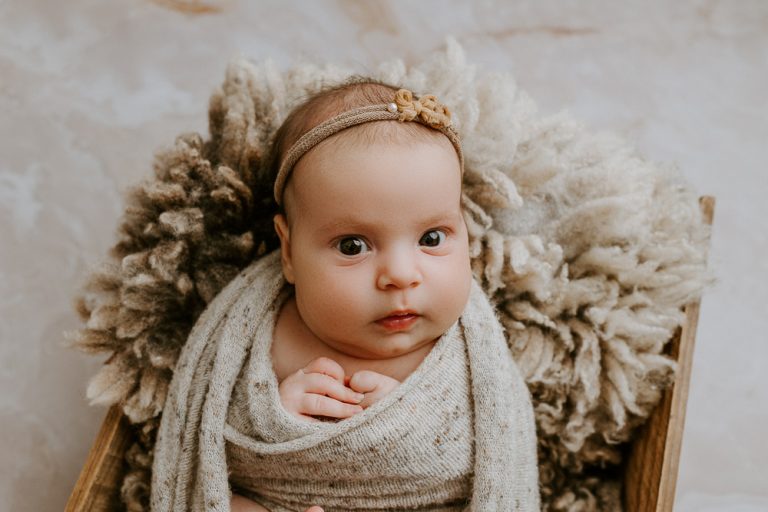 newborn baby maternity pregnancy family photographer photography photos gold coast brisbane Winni & Mini Photography tanha upper coomera pindara