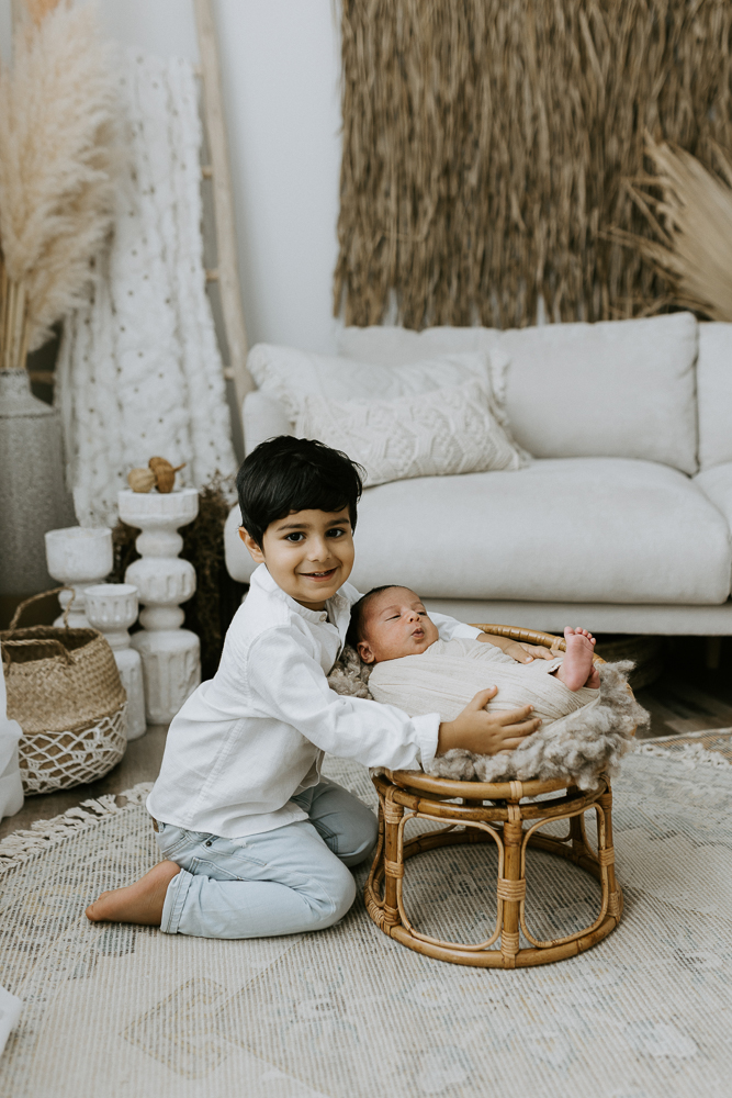 newborn baby maternity pregnancy family photographer photography photos gold coast brisbane Winni & Mini Photography tanha upper coomera pindara