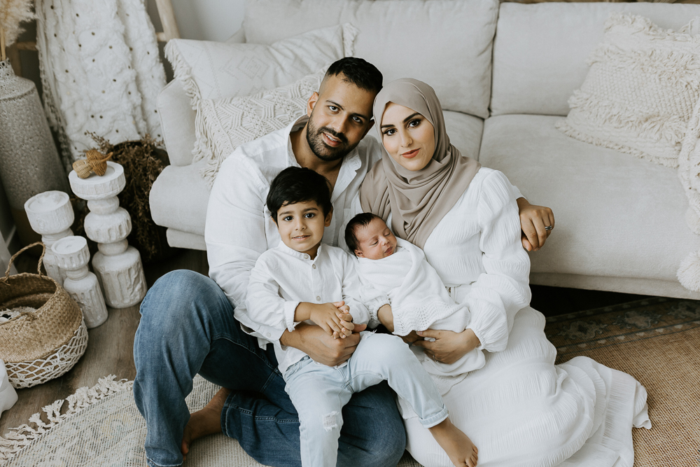 newborn baby maternity pregnancy family photographer photography photos gold coast brisbane Winni & Mini Photography tanha upper coomera pindara