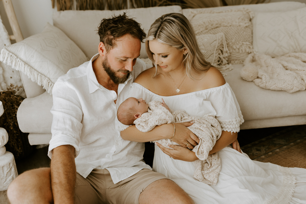 newborn baby maternity pregnancy family photographer photography photos gold coast brisbane Winni & Mini Photography tanha upper coomera pindara