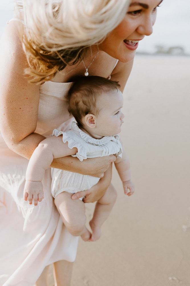 newborn baby maternity pregnancy family photographer photography photos gold coast brisbane Winni & Mini Photography tanha upper coomera pindara