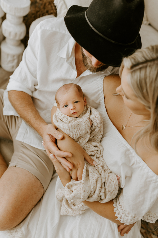 newborn baby maternity pregnancy family photographer photography photos gold coast brisbane Winni & Mini Photography tanha upper coomera pindara