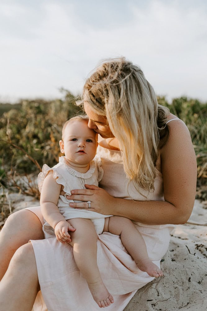 newborn baby maternity pregnancy family photographer photography photos gold coast brisbane Winni & Mini Photography tanha upper coomera pindara