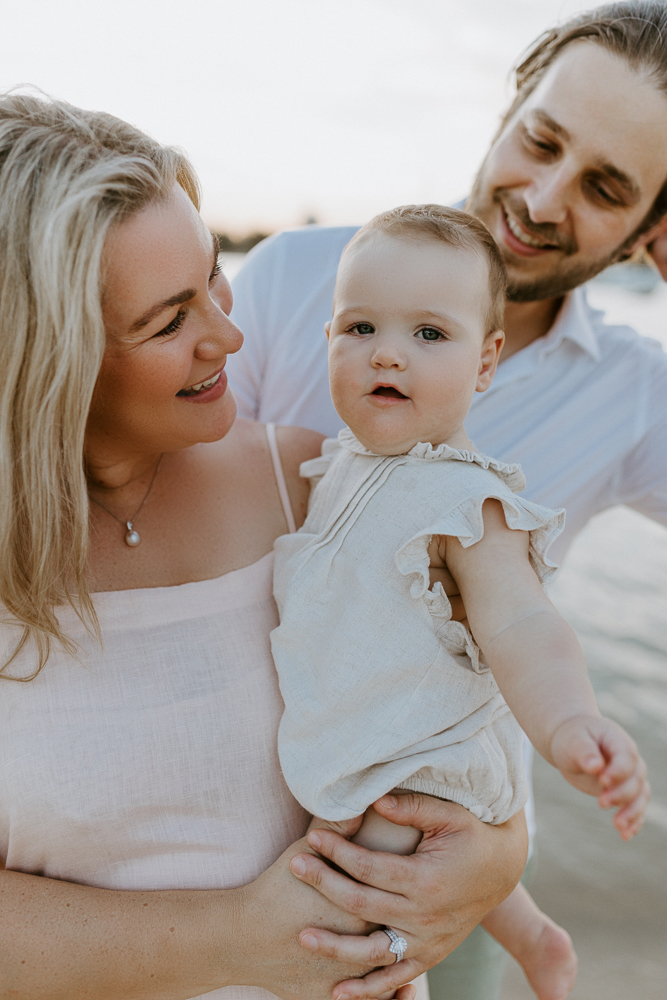 newborn baby maternity pregnancy family photographer photography photos gold coast brisbane Winni & Mini Photography tanha upper coomera pindara