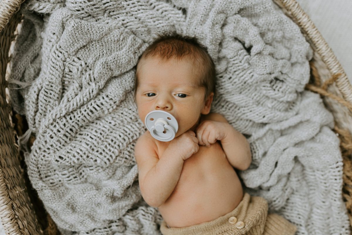 newborn baby maternity pregnancy family photographer photography photos gold coast brisbane Winni & Mini Photography tanha upper coomera pindara Austin