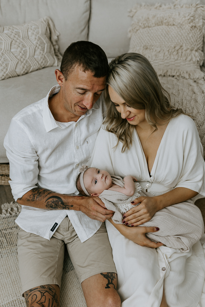 newborn baby maternity pregnancy family photographer photography photos gold coast brisbane Winni & Mini Photography tanha upper coomera pindara