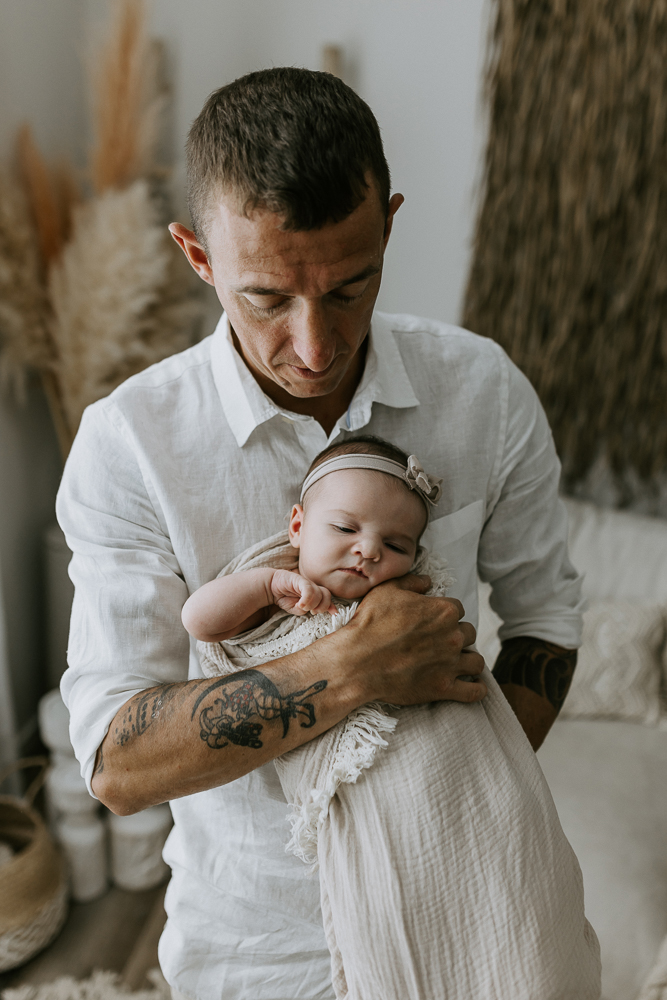 newborn baby maternity pregnancy family photographer photography photos gold coast brisbane Winni & Mini Photography tanha upper coomera pindara