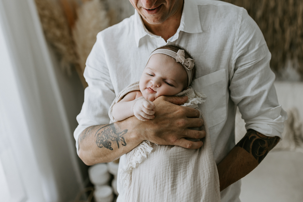 newborn baby maternity pregnancy family photographer photography photos gold coast brisbane Winni & Mini Photography tanha upper coomera pindara