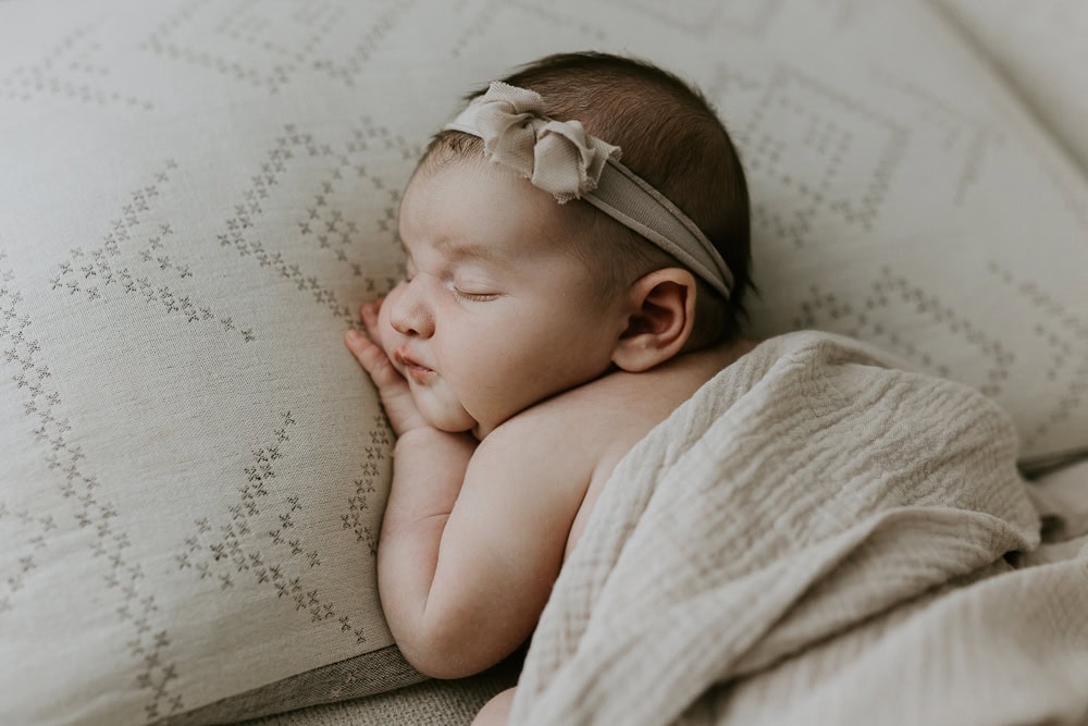 newborn baby maternity pregnancy family photographer photography photos gold coast brisbane Winni & Mini Photography tanha upper coomera pindara