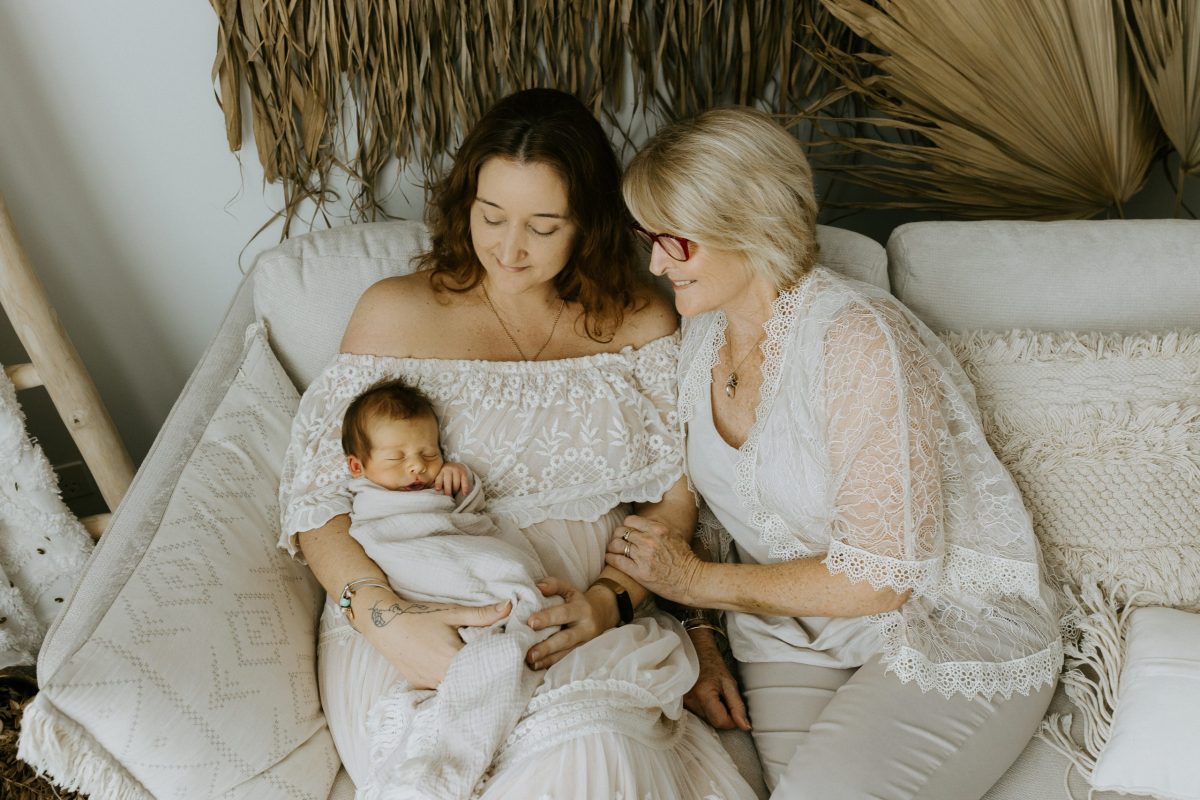 newborn baby maternity pregnancy family photographer photography photos gold coast brisbane Winni & Mini Photography tanha upper coomera pindara Austin
