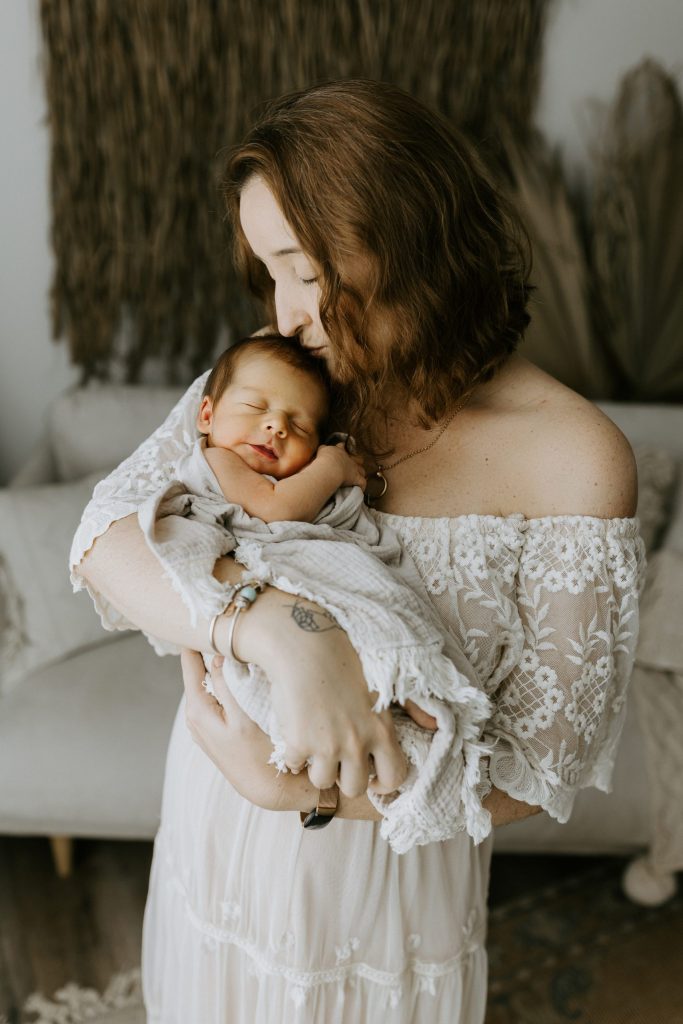 newborn baby maternity pregnancy family photographer photography photos gold coast brisbane Winni & Mini Photography tanha upper coomera pindara Austin