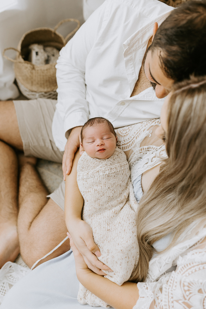 newborn baby maternity pregnancy family photographer photography photos gold coast brisbane Winni & Mini Photography tanha upper coomera pindara