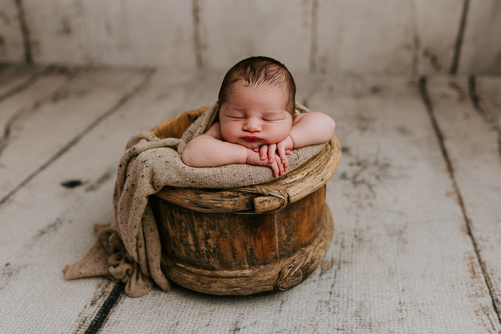 newborn baby maternity pregnancy family photographer photography photos gold coast brisbane Winni & Mini Photography tanha upper coomera pindara