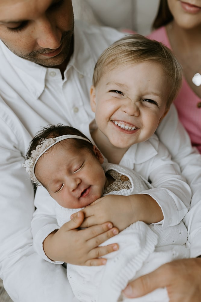 newborn baby family child pregnancy maternity birth toddler photos photography photographer photographs gold coast brisbane pindara mater mothers babies infant Winni & Mini Photography tanha-1