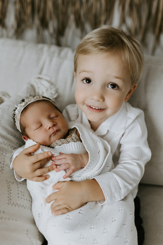 newborn baby family child pregnancy maternity birth toddler photos photography photographer photographs gold coast brisbane pindara mater mothers babies infant Winni & Mini Photography tanha-1