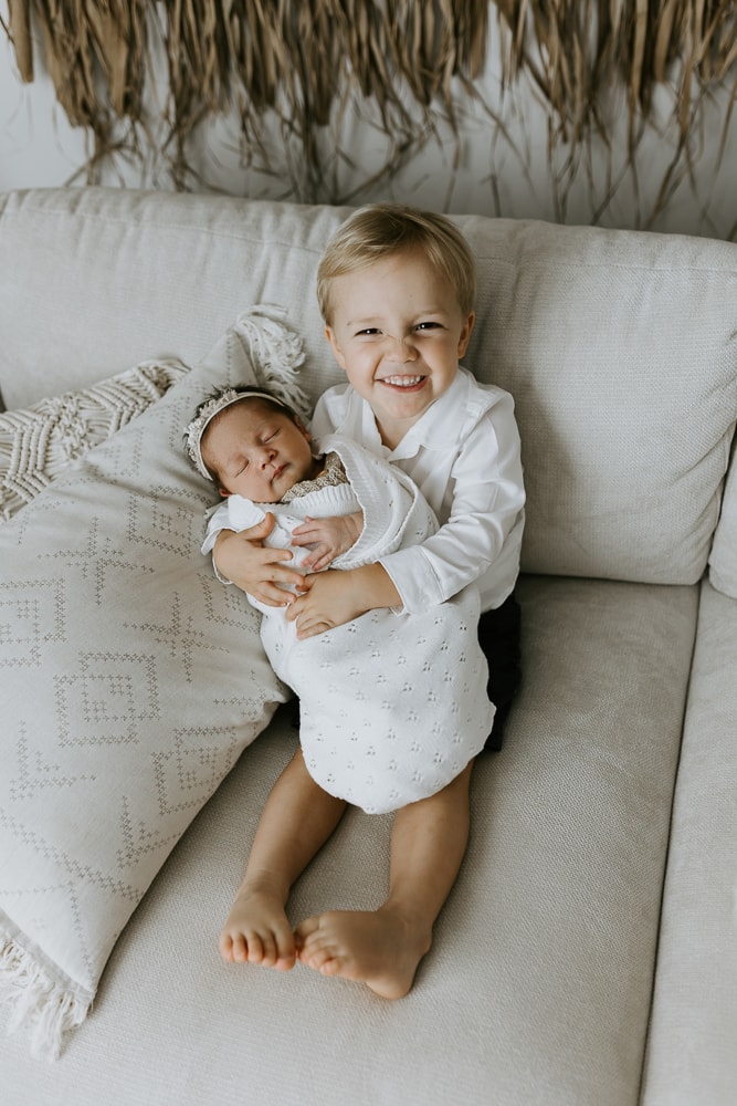 newborn baby family child pregnancy maternity birth toddler photos photography photographer photographs gold coast brisbane pindara mater mothers babies infant Winni & Mini Photography tanha-1