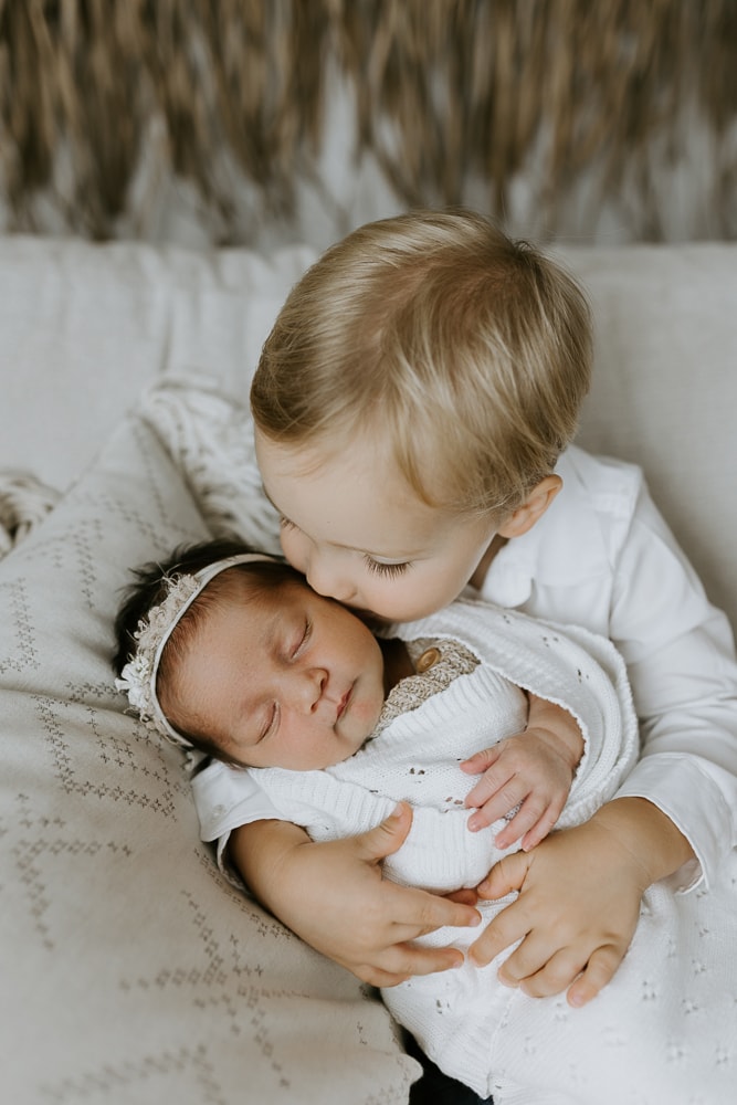newborn baby family child pregnancy maternity birth toddler photos photography photographer photographs gold coast brisbane pindara mater mothers babies infant Winni & Mini Photography tanha-1