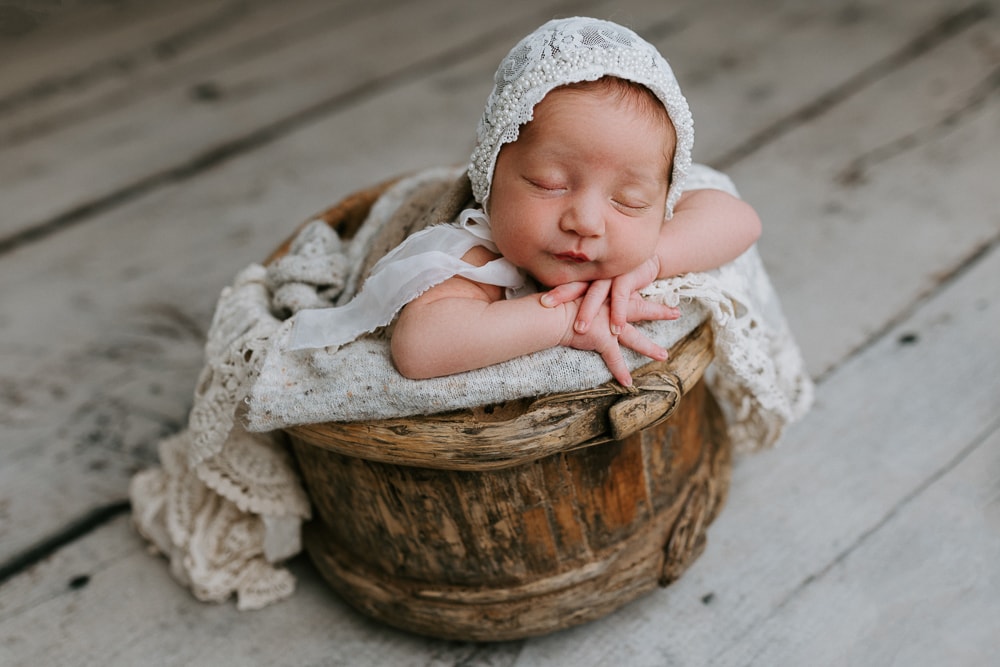 newborn baby family child pregnancy maternity birth toddler photos photography photographer photographs gold coast brisbane pindara mater mothers babies infant Winni & Mini Photography tanha-1