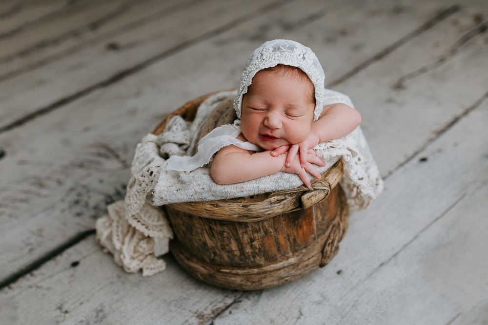 newborn baby family child pregnancy maternity birth toddler photos photography photographer photographs gold coast brisbane pindara mater mothers babies infant Winni & Mini Photography tanha-1