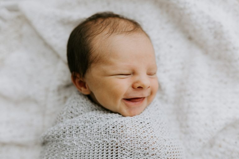 newborn baby family maternity pregnancy photos photographer photography Winni & Mini Photography Upper Coomera Brisbane Gold Coast children beach session pindara mater mothers