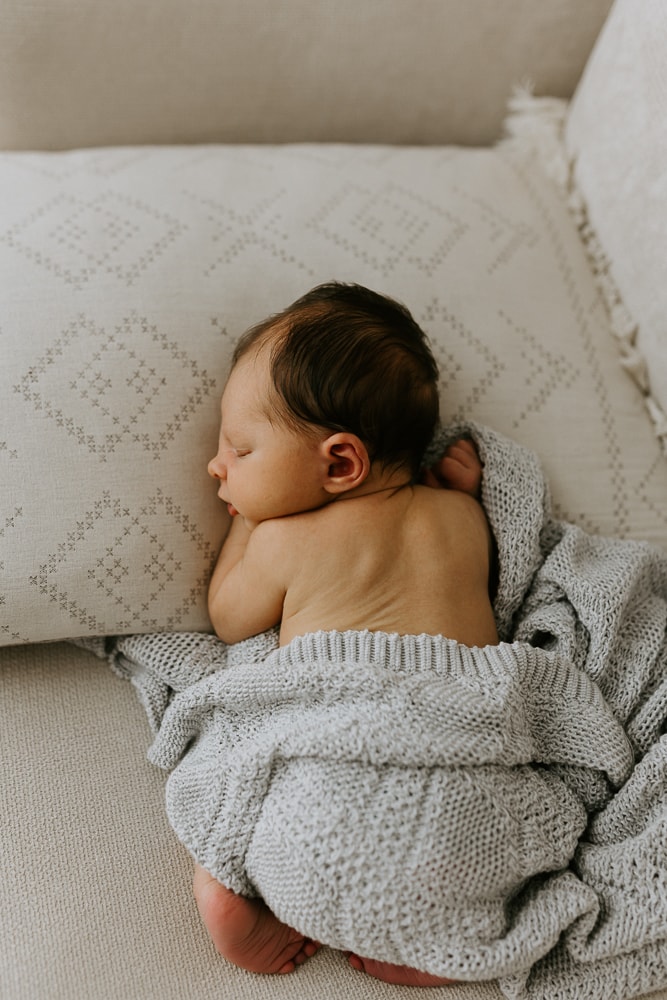 newborn baby family maternity pregnancy photos photographer photography Winni & Mini Photography Upper Coomera Brisbane Gold Coast children beach session pindara mater mothers