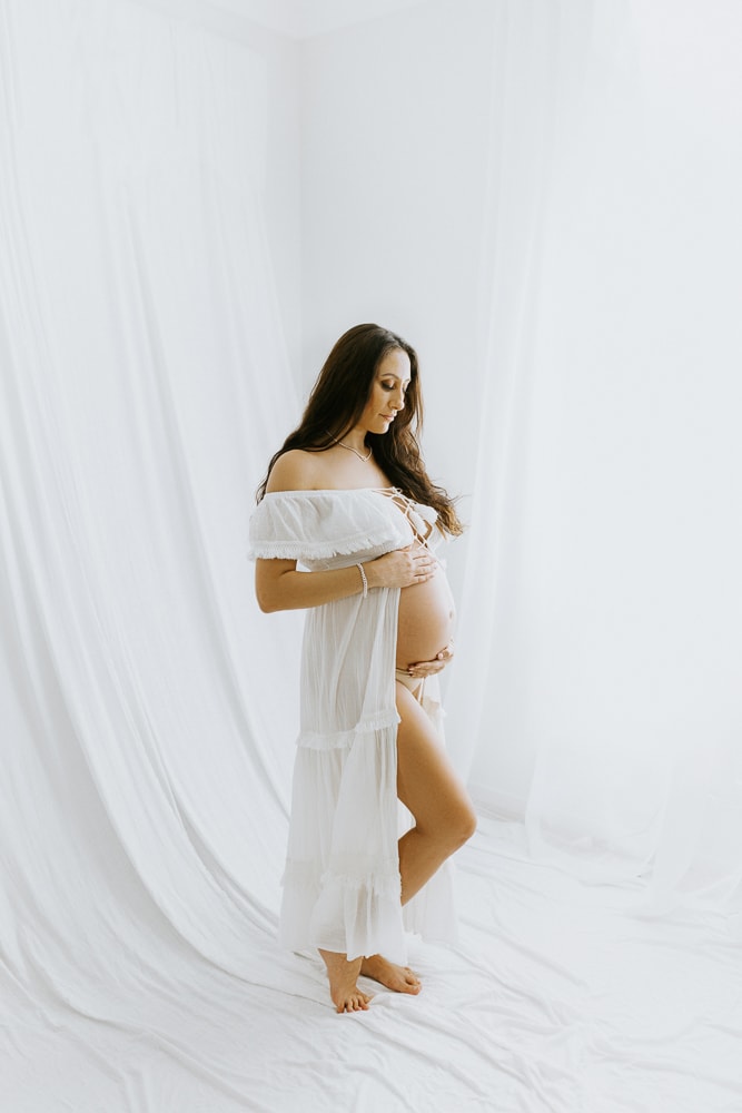 newborn baby maternity pregnancy family photographer photography photos gold coast brisbane Winni & Mini Photography tanha upper coomera pindara