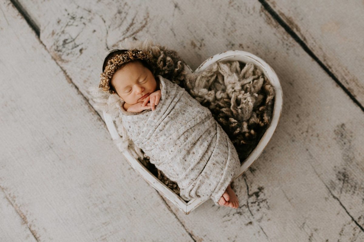 newborn baby family maternity pregnancy photos photographer photography Winni & Mini Photography Upper Coomera Brisbane Gold Coast children beach session pindara mater mothers