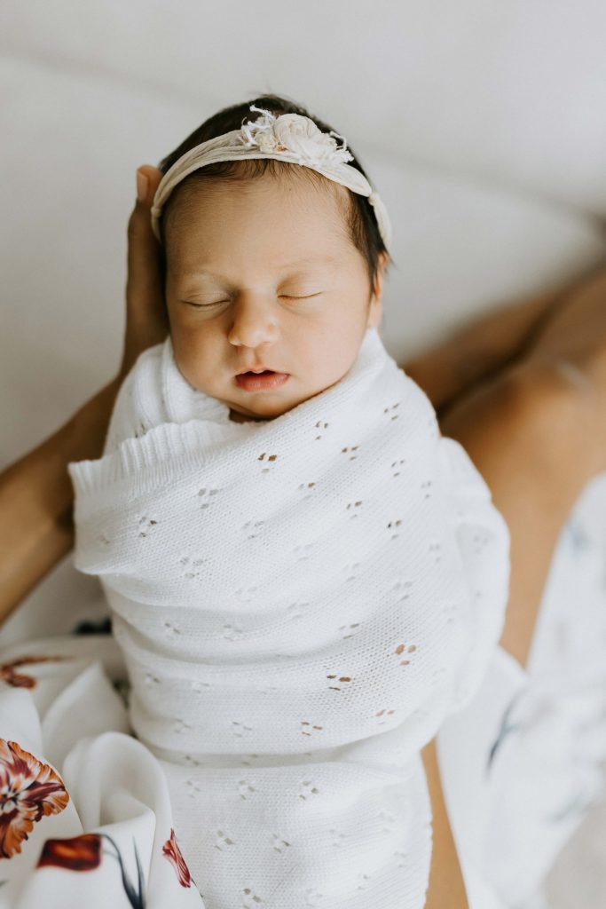 newborn baby family maternity pregnancy photos photographer photography Winni & Mini Photography Upper Coomera Brisbane Gold Coast children beach session pindara mater mothers