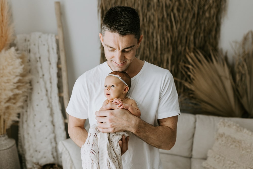 newborn baby family maternity pregnancy photos photographer photography Winni & Mini Photography Upper Coomera Brisbane Gold Coast children beach session pindara mater mothers -1