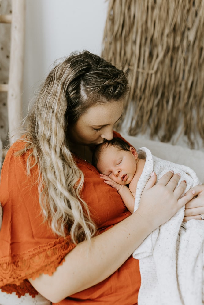 newborn baby family maternity pregnancy photos photographer photography Winni & Mini Photography Upper Coomera Brisbane Gold Coast children beach session pindara mater mothers