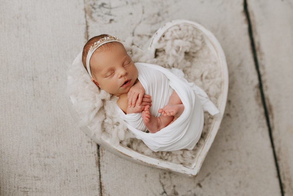 newborn baby family maternity pregnancy photos photographer photography Winni & Mini Photography Upper Coomera Brisbane Gold Coast children beach session pindara mater mothers -1