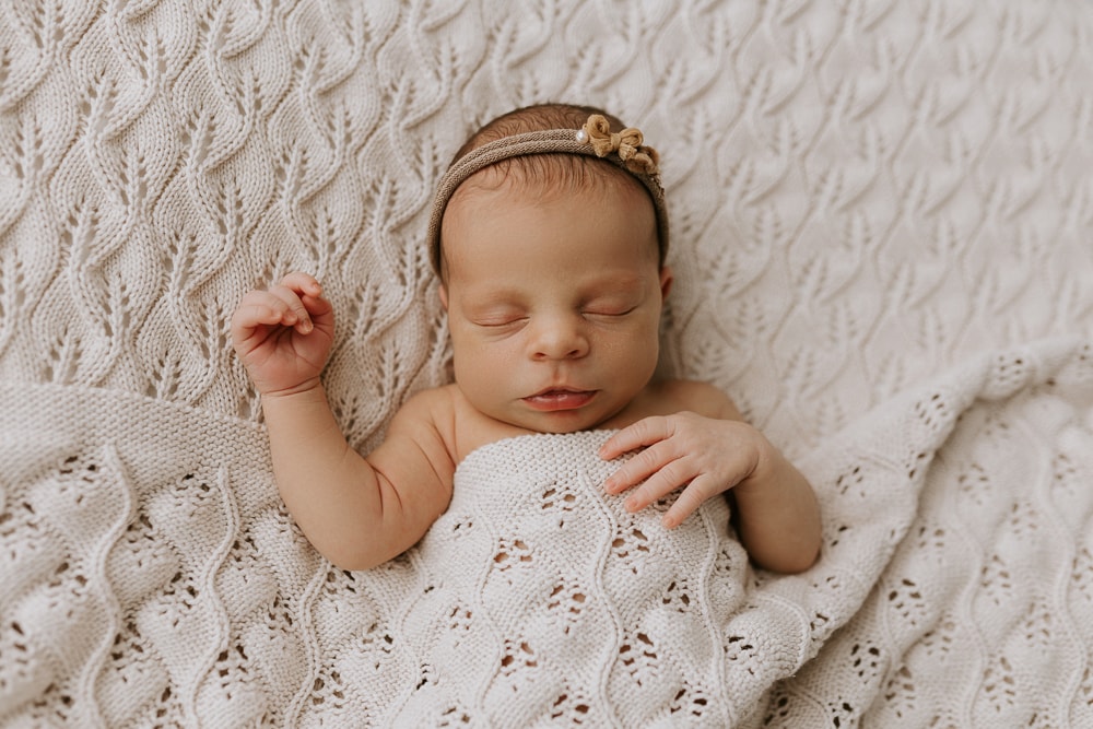newborn baby family maternity pregnancy photos photographer photography Winni & Mini Photography Upper Coomera Brisbane Gold Coast children beach session pindara mater mothers -1