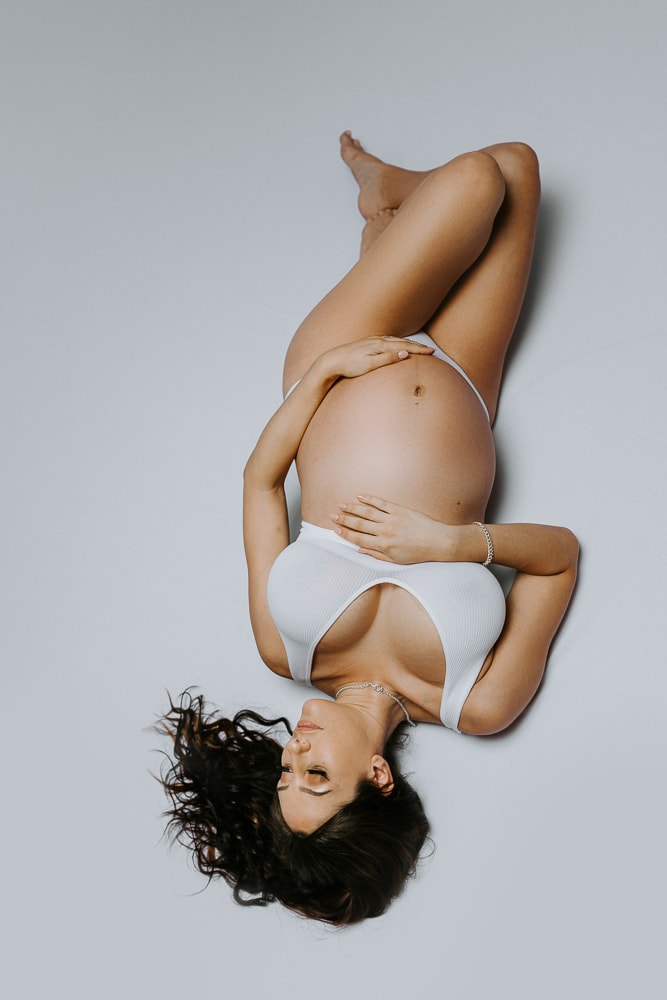 newborn baby maternity pregnancy family photographer photography photos gold coast brisbane Winni & Mini Photography tanha upper coomera pindara