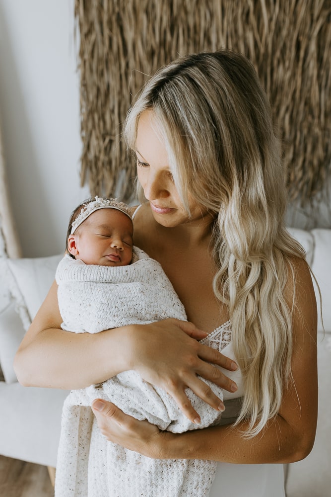newborn baby family child pregnancy maternity birth toddler photos photography photographer photographs gold coast brisbane pindara mater mothers babies infant Winni & Mini Photography tanha