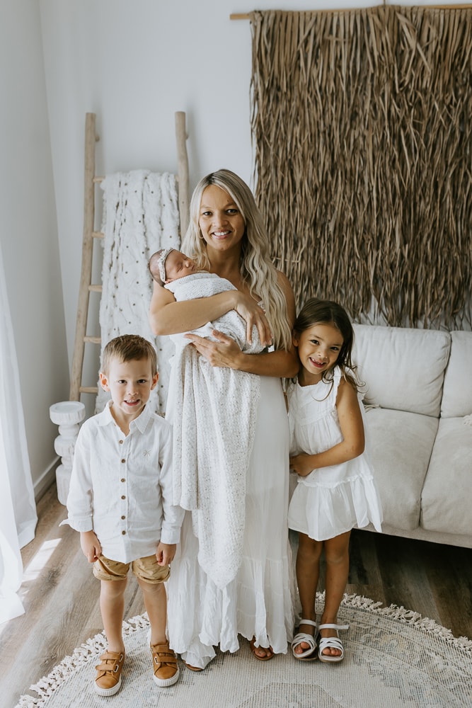 newborn baby family child pregnancy maternity birth toddler photos photography photographer photographs gold coast brisbane pindara mater mothers babies infant Winni & Mini Photography tanha