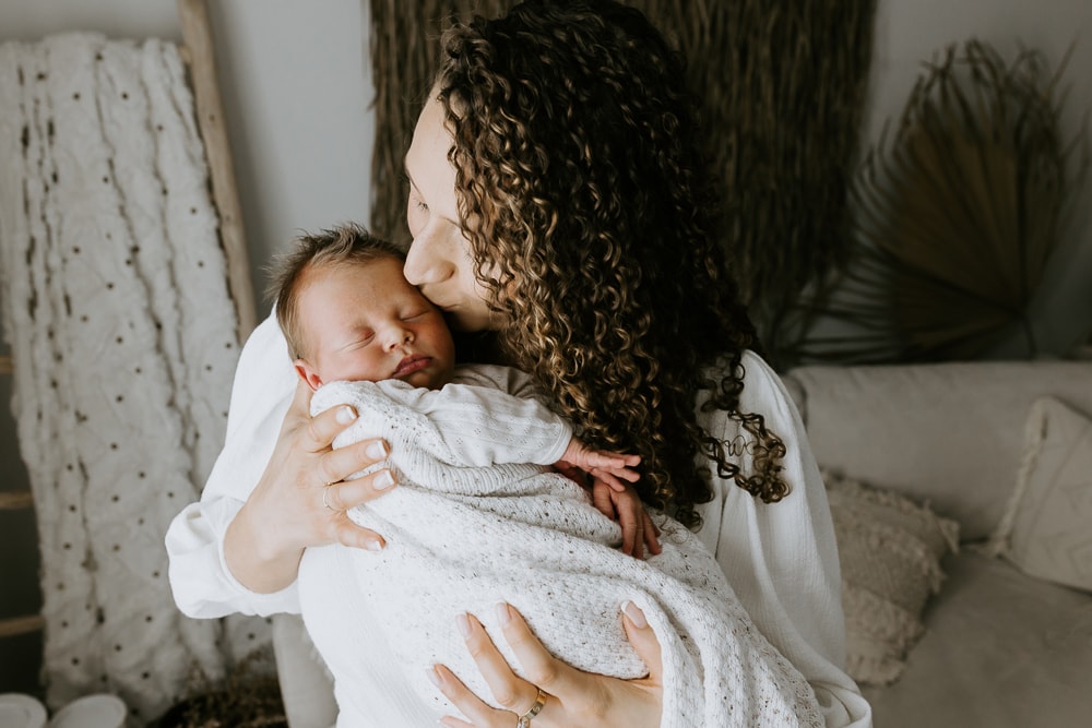Newborn baby family maternity pregnancy photos photography photographer gold coast brisbane tanha-1