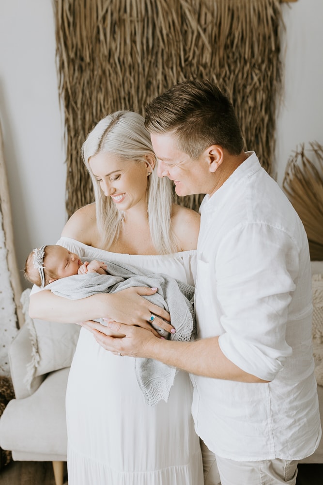 Newborn baby family maternity pregnancy photos photography photographer gold coast brisbane tanha-1