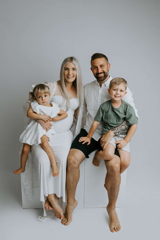 Newborn baby family maternity pregnancy photos photography photographer gold coast brisbane tanha-1