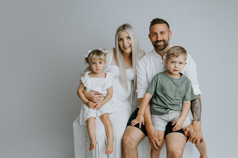 Newborn baby family maternity pregnancy photos photography photographer gold coast brisbane tanha-1