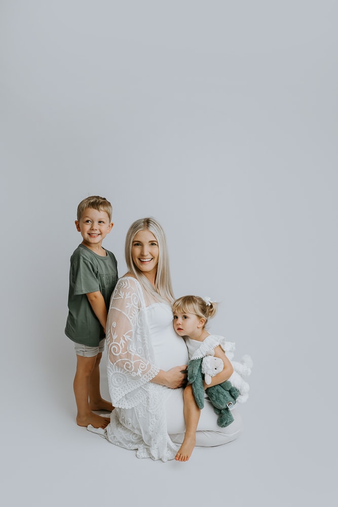 Newborn baby family maternity pregnancy photos photography photographer gold coast brisbane tanha-1