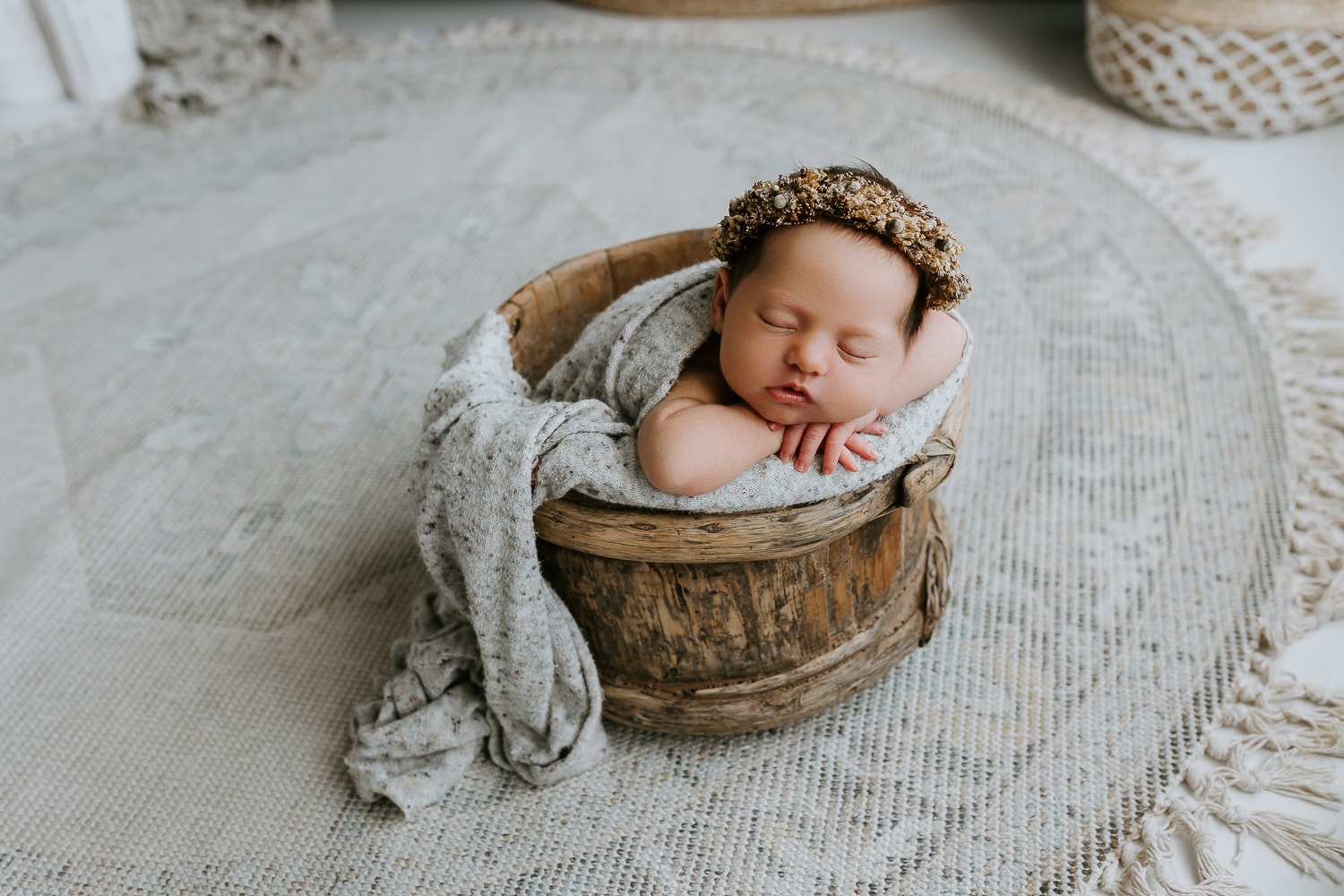 newborn baby family child pregnancy maternity birth toddler photos photography photographer photographs gold coast brisbane pindara mater mothers babies infant Winni & Mini Photography tanha