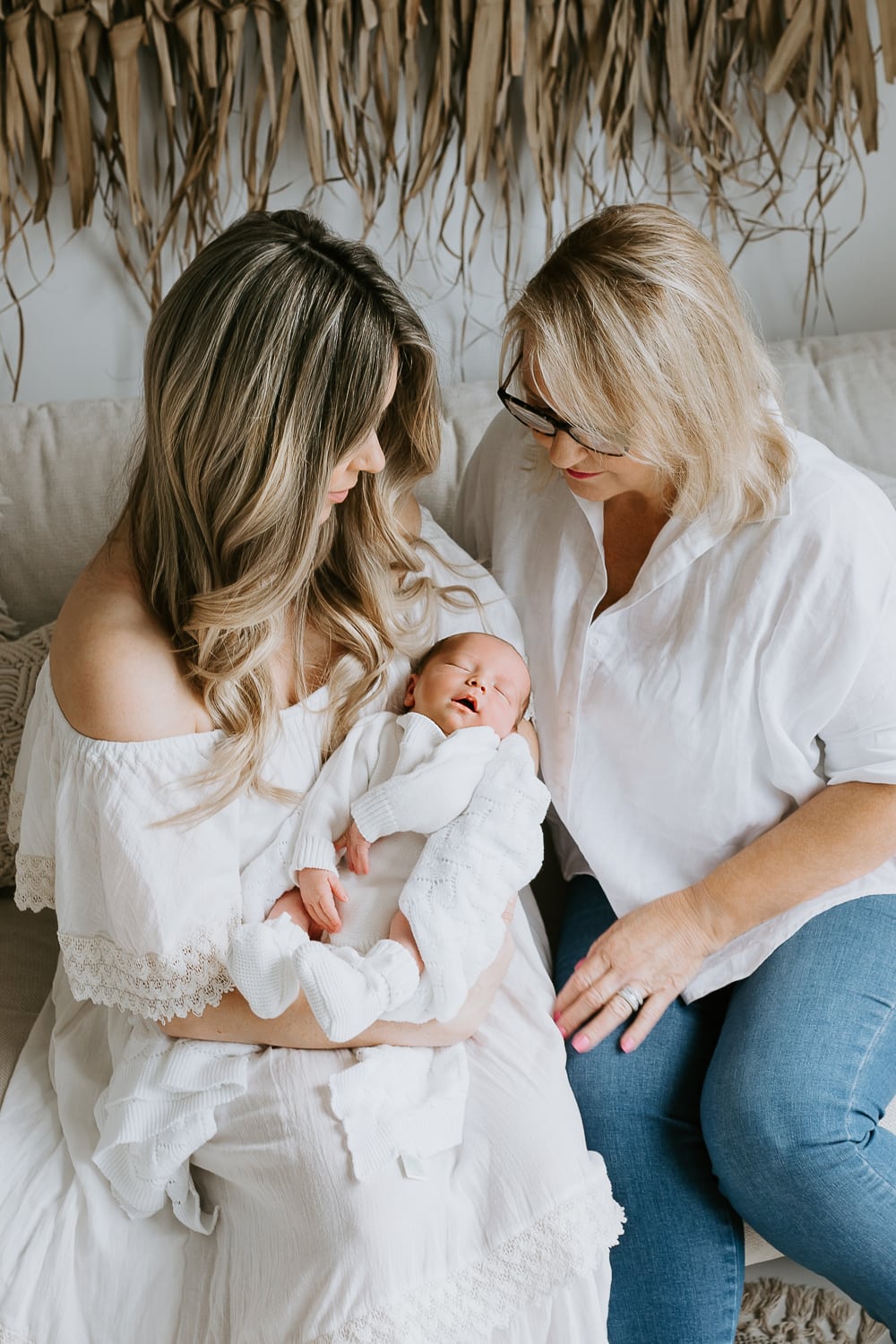 newborn baby family child pregnancy maternity birth toddler photos photography photographer photographs gold coast brisbane pindara mater mothers babies infant Winni & Mini Photography tanha