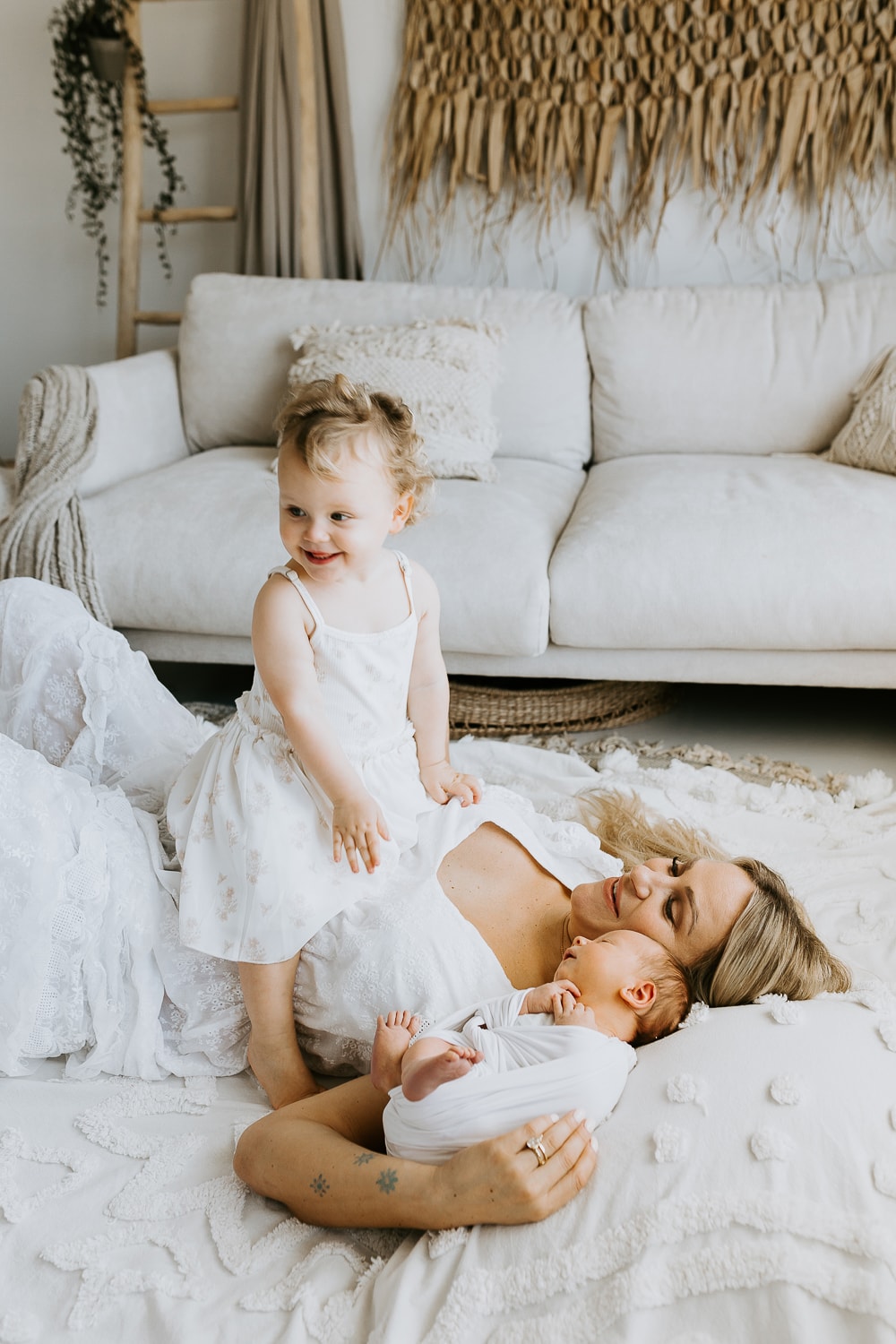 Newborn baby, family, pregnancy, maternity photographer Gold Coast Brisbane. Photography photos Winni & Mini Photography Tanha